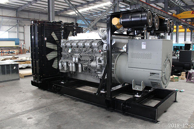 เครื่องกำเนิดไฟฟ้าดีเซลมิตซูบิชิ/SME 800kva พร้อมการรักษาด้วยการกัดกร่อน